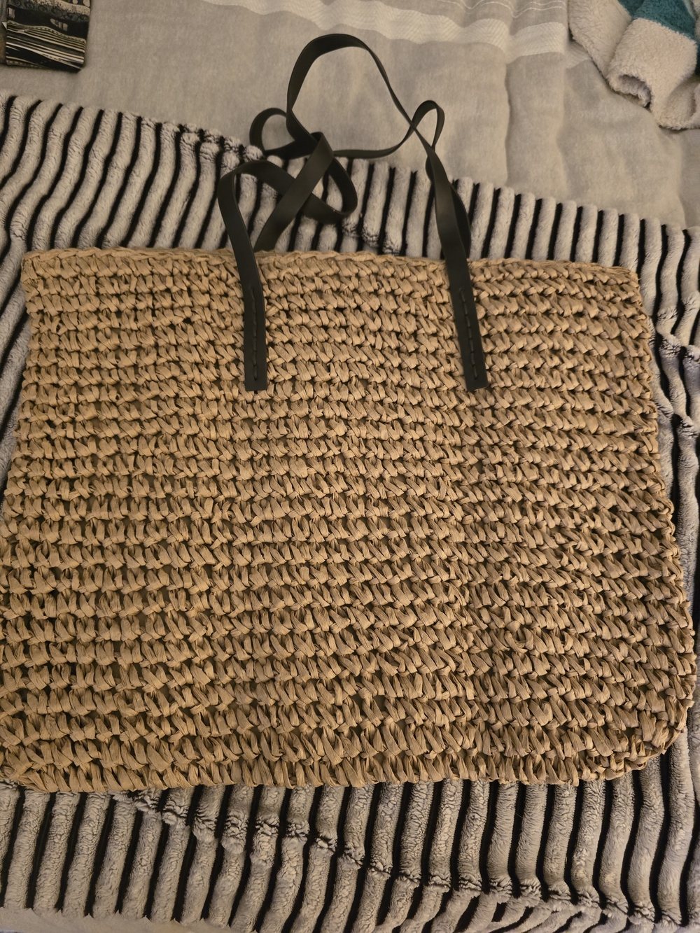 Woven Straw Tote Bag with Handles - Natural, Lightweight - Picture 6 of 8